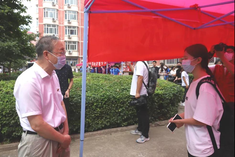 0c9f768348984eacadbc2560ad6cb15a.jpg 0c9f768348984eacadbc2560ad6cb15a.jpg