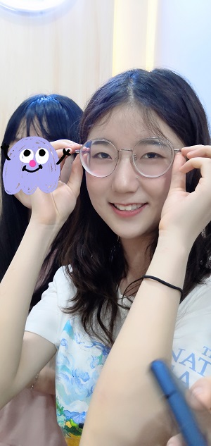 5cf625bddf4d4077ab58136d451feab6.jpg 石油工程学院 杜佳琪 生活照.jpg